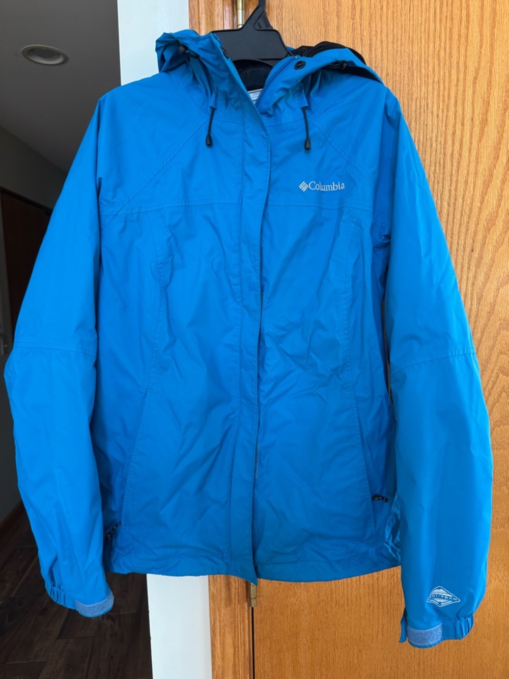 Columbia Black Jacket with White Tag